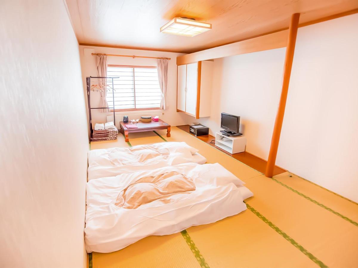 Rusutsu Lodges Pension Lilla Huset Niseko Exterior photo